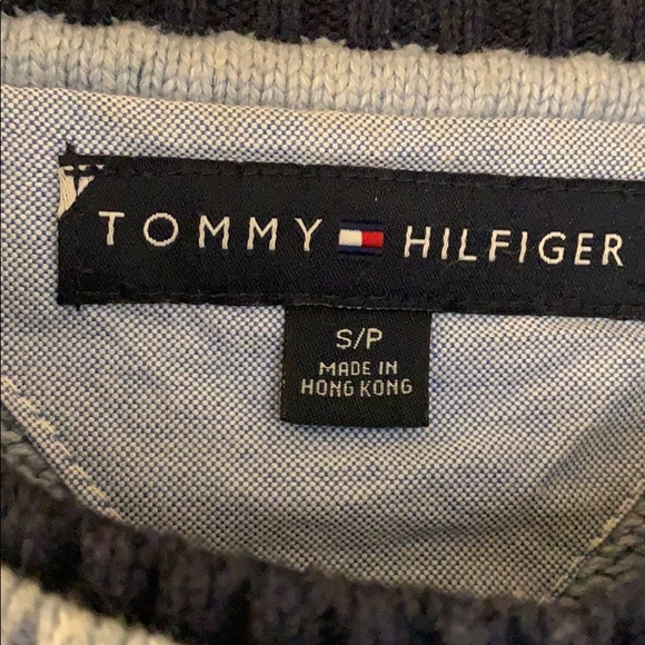 Classic Tommy Hilfiger Sweater - Picture 2 of 4